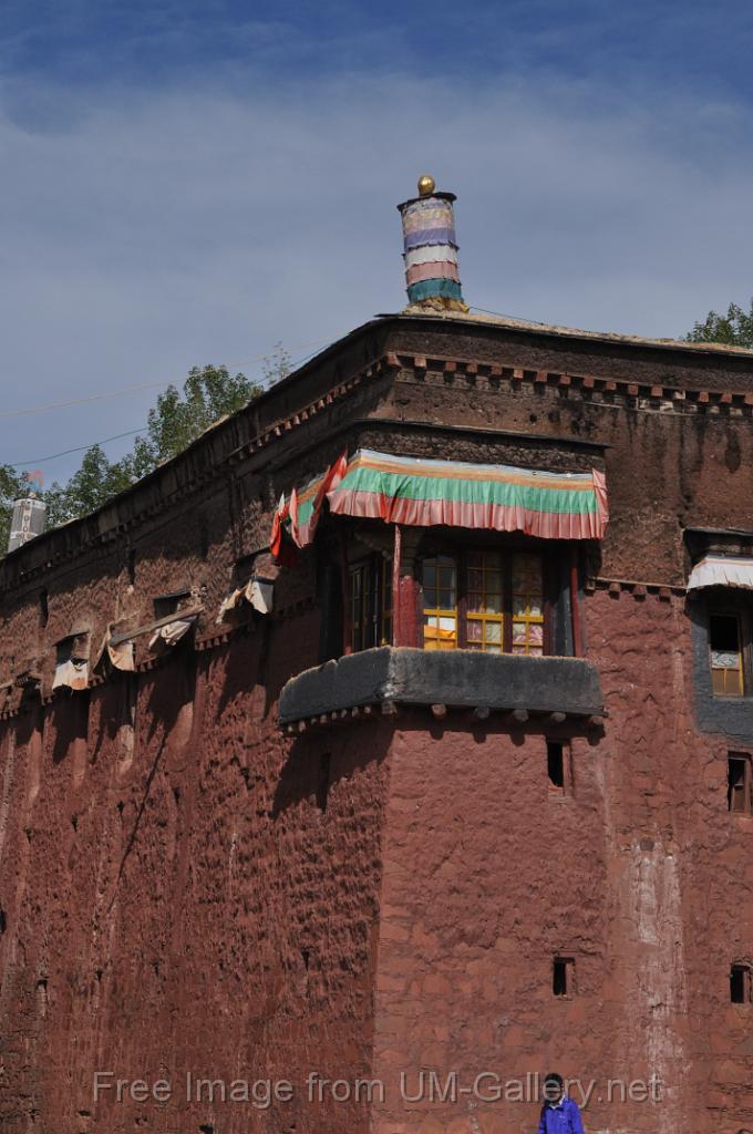 10092011Xigaze-Gyangzi-Palcho Monastery-dzong_sf-DSC_0651.JPG